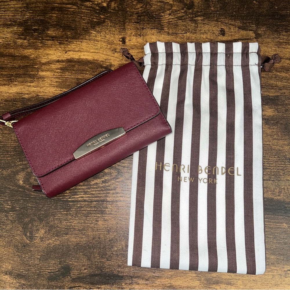 Henri Bendel Burgundy Uptown Leather Trifold Wristlet Wallet with Dust Bag